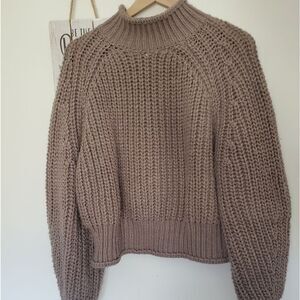 Women's Heavy Weight Crochet Crop Sweater Size Medium
